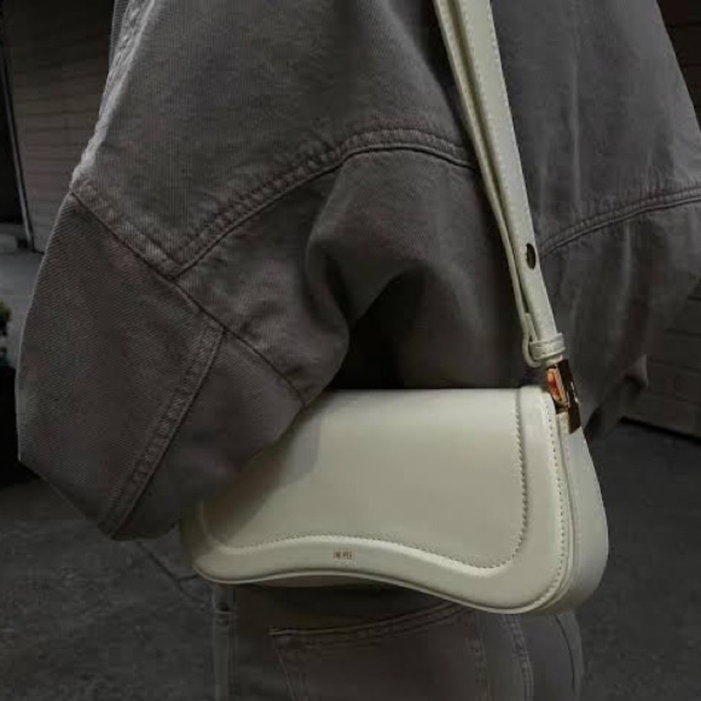 JW PEI purse